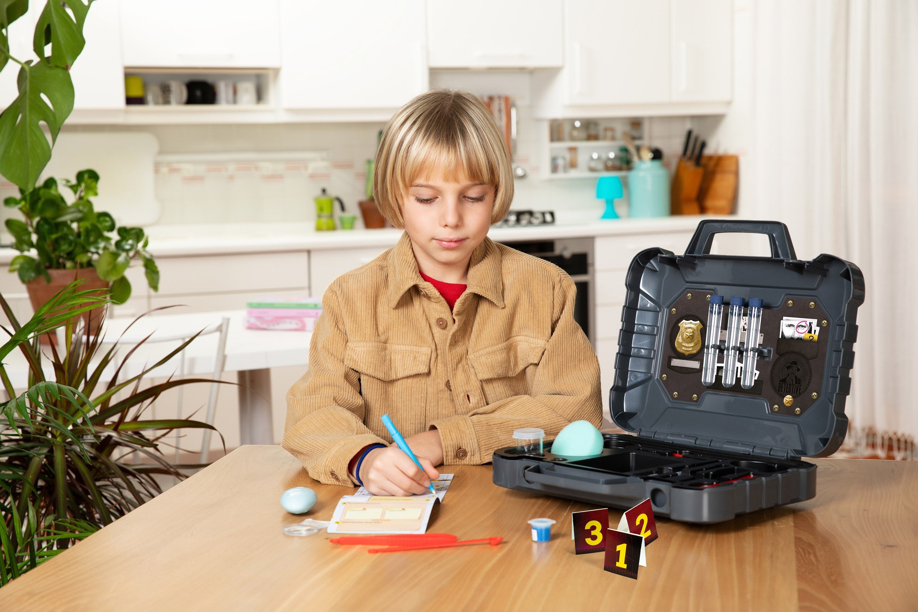 Science and Play: Detective Suitcase